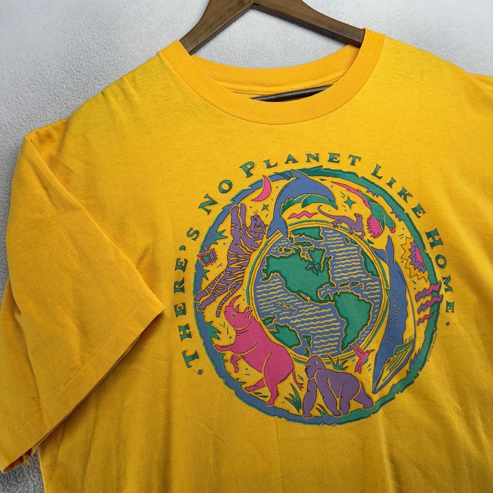 Vintage Earth Shirt Men's XL 23x28 Yellow Home Animal Nature Dolphin Rhino 90s